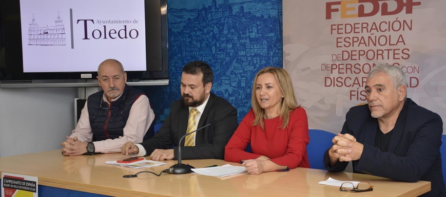 Maite Puig y Juan Ramón Amores, presentando el Campeonato de España de baloncesto en silla de ruedas