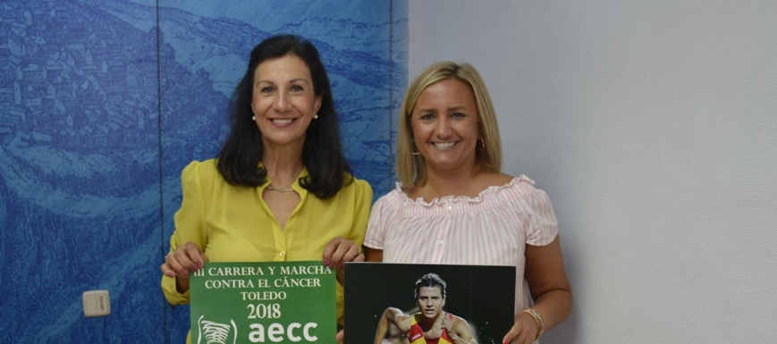 Maite Puig (derecha) y Lucía Rodríguez, en la presentación de la Carrera y Marcha contra el Cáncer