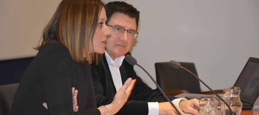 Teo García y Ana Isabel Fernández Samper, hablando de los pisos turísticos