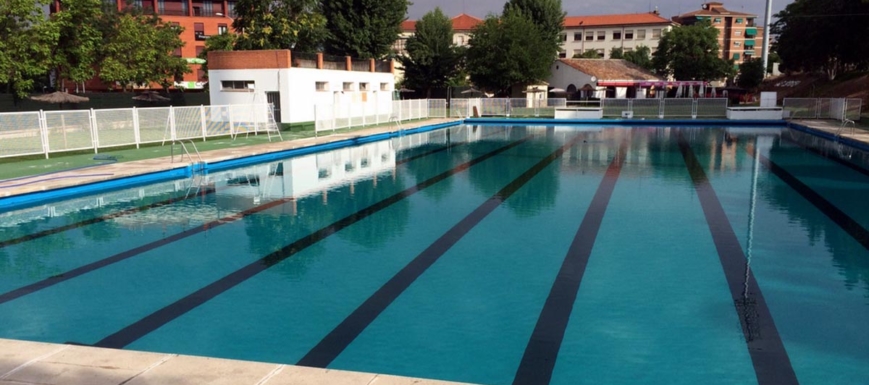 Las piscinas de Toledo (en la foto, la de la Escuela de Gimnasia), abren el sábado 15