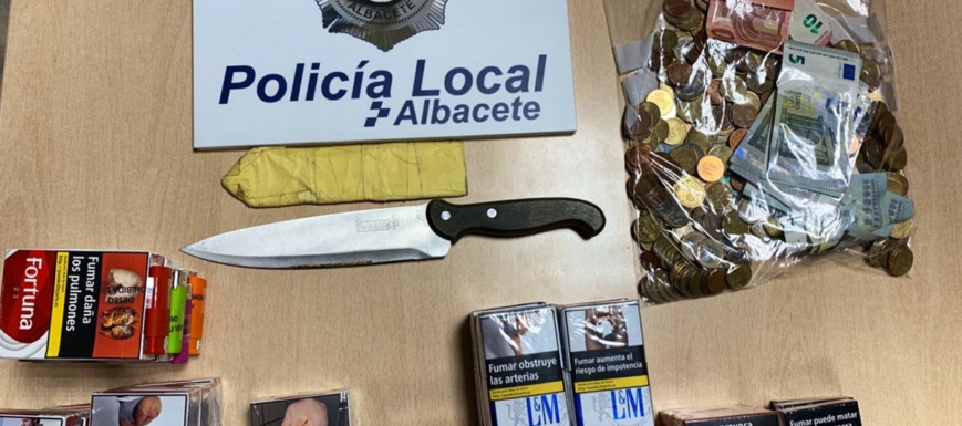 Efectos intervenidos al atracador de un estanco en Albacete